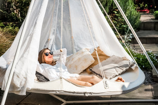 Indoor Daybed Bundle with White Stand