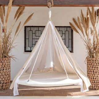 Indoor Bed & Poncho Set (Large)
